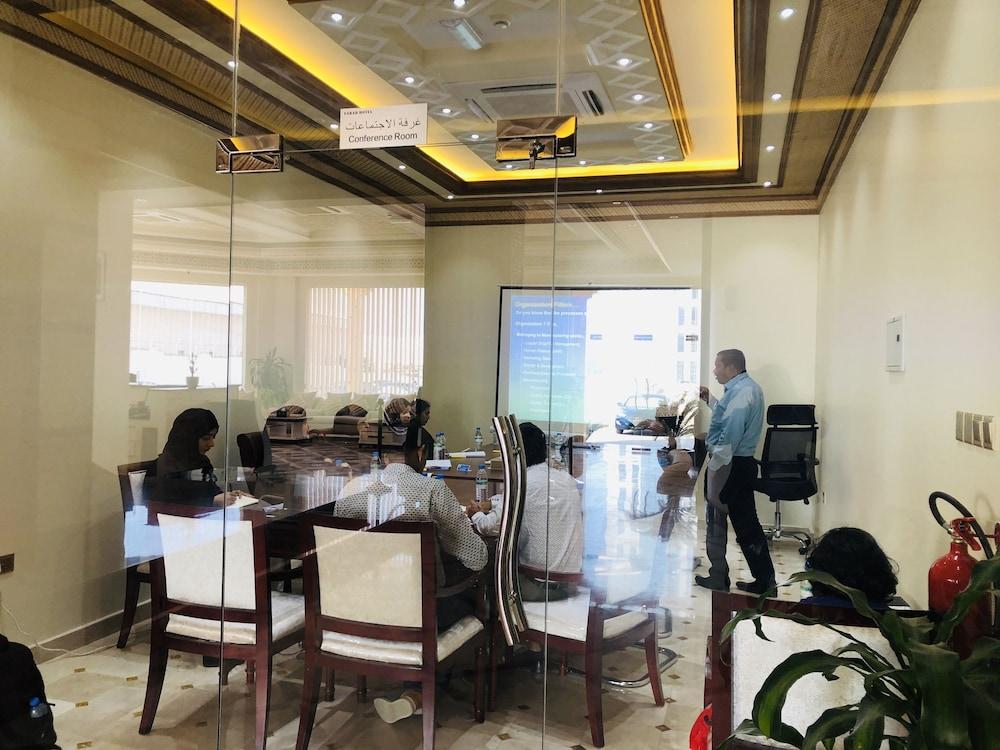Farah Hotel Apartment Muscat Eksteriør billede
